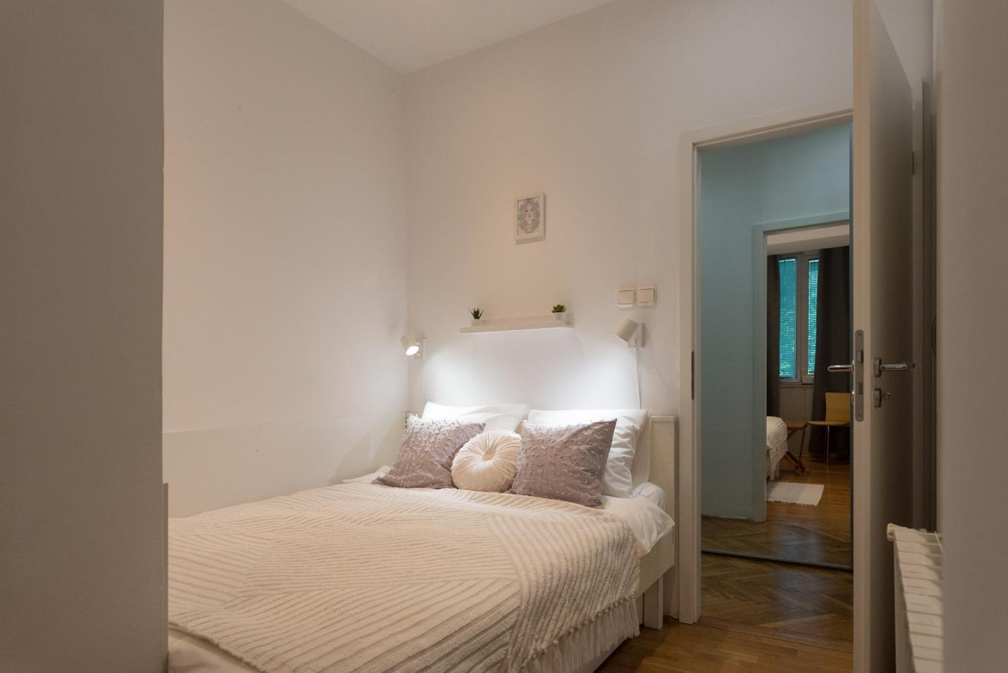 Like Home Zagreb Apartment ภายนอก รูปภาพ
